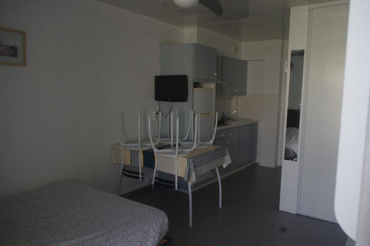 Les Stoechades Aparthotel Ιέρ Εξωτερικό φωτογραφία